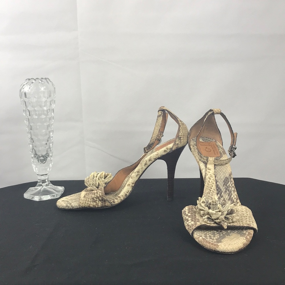Bacio Women’s Shoes